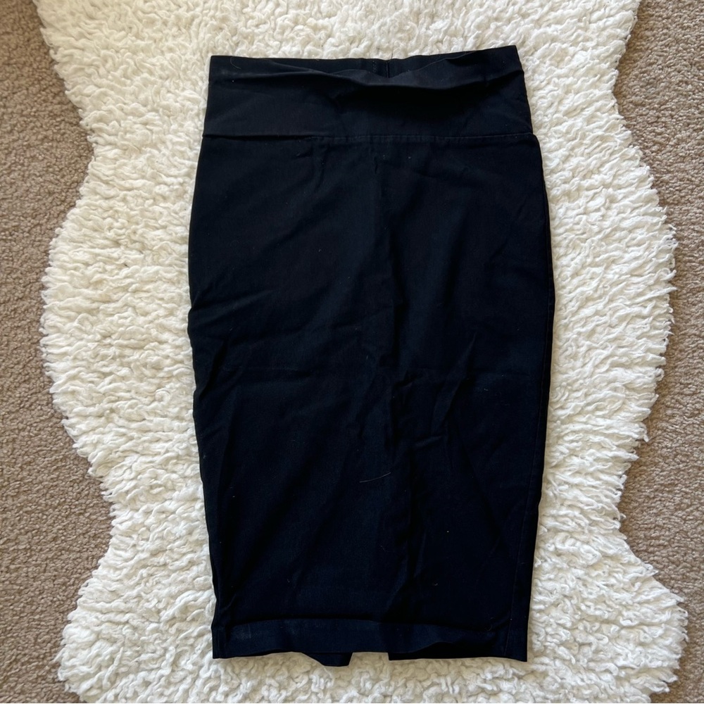 Elegant Black Pencil Skirt